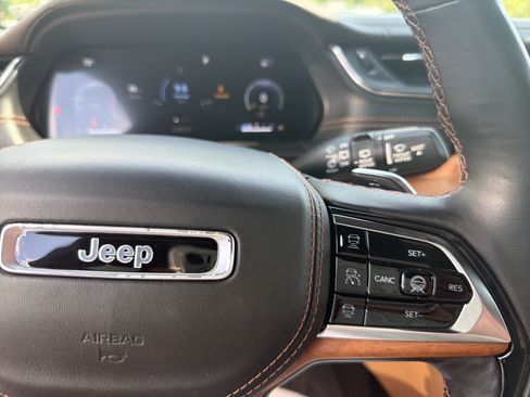 Used 2021 Jeep Grand Cherokee L Summit AWD/4WD image 29