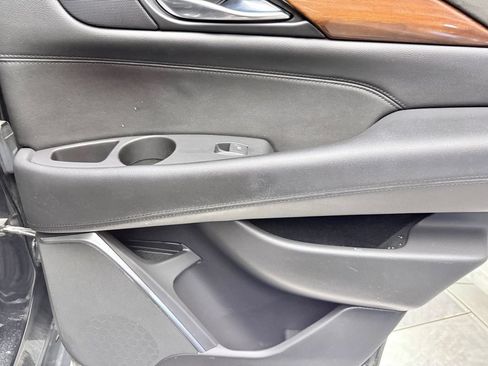 Used 2019 Cadillac Escalade Luxury AWD/4WD image 18