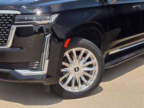 Certified 2024 Cadillac Escalade Premium Luxury AWD/4WD image 7