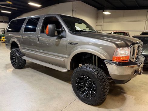 Used 2002 Ford Excursion Limited image 90