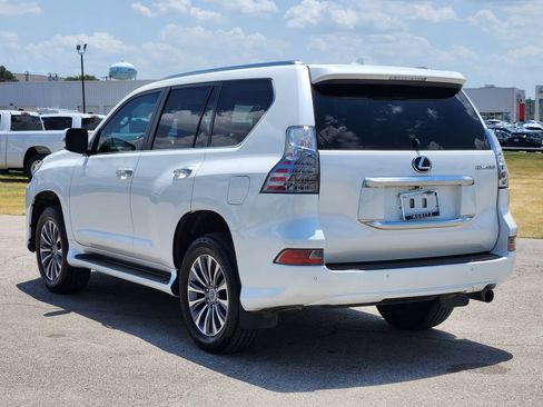 Used 2022 Lexus GX 460 Luxury w/ Off Road Package AWD/4WD image 7