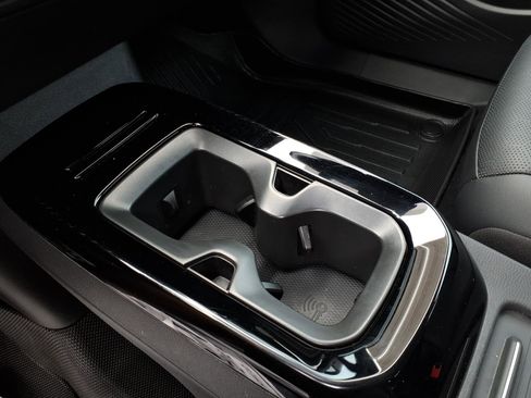 Certified 2022 Volkswagen ID.4 Pro S image 28