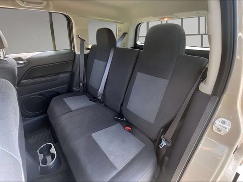 Used 2016 Jeep Patriot Sport w/ Power Value Group FWD image 20