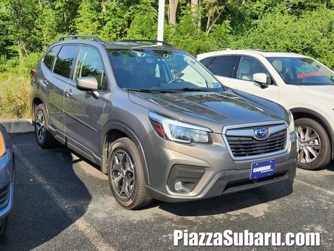 Used 2021 Subaru Forester Premium AWD/4WD image 1