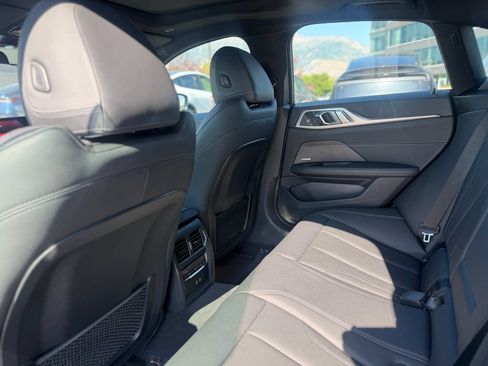 Used 2023 BMW i4 eDrive35 RWD image 18