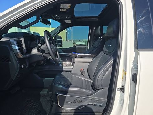 Used 2026 Ford F250 Platinum AWD/4WD image 15
