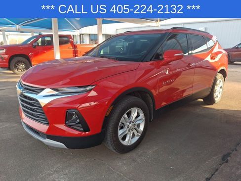 Used 2021 Chevrolet Blazer LT image 2