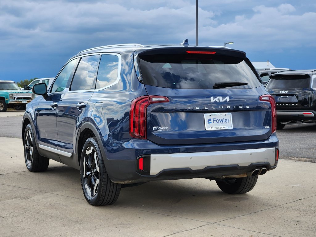 Certified 2023 Kia Telluride S w/ S Sunroof Package AWD/4WD image 7
