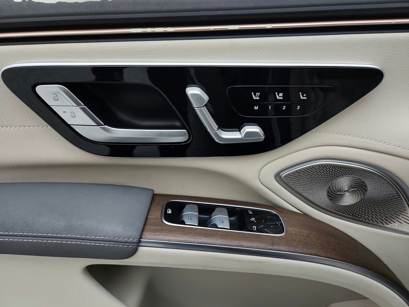 Certified 2023 Mercedes-Benz EQS 450+ Sedan image 25