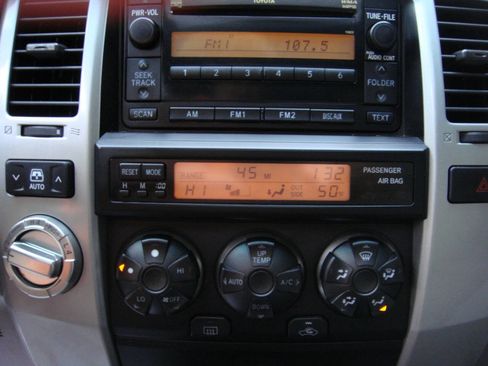 Used 2008 Toyota 4Runner SR5 image 18