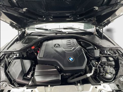 Used 2024 BMW 330i Sedan w/ Convenience Package RWD image 17