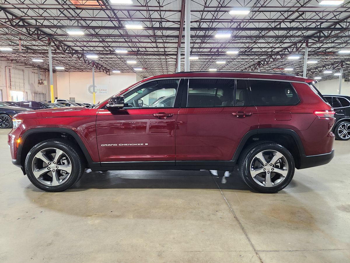 Used 2023 Jeep Grand Cherokee L Limited w/ Luxury Tech Group II RWD image 7