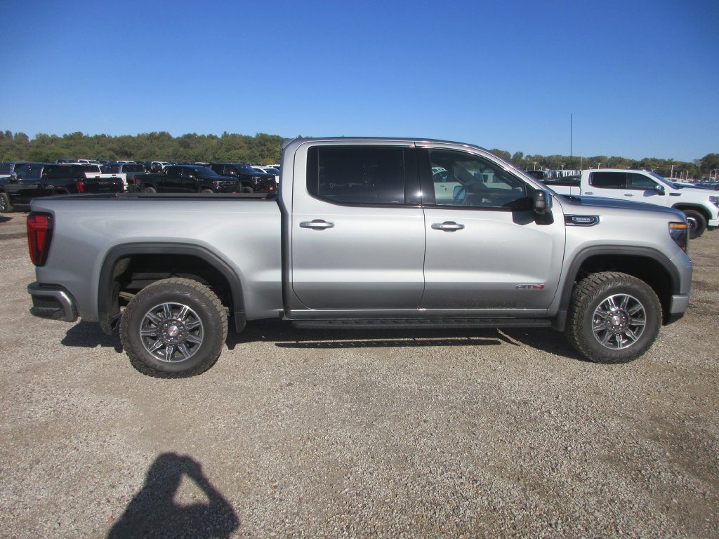 New 2026 GMC Sierra 1500 AT4 AWD/4WD image 3