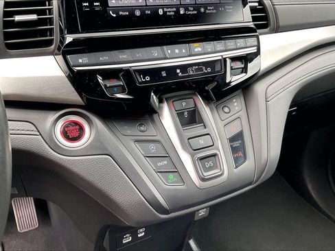 Used 2025 Honda Odyssey Sport-L image 33
