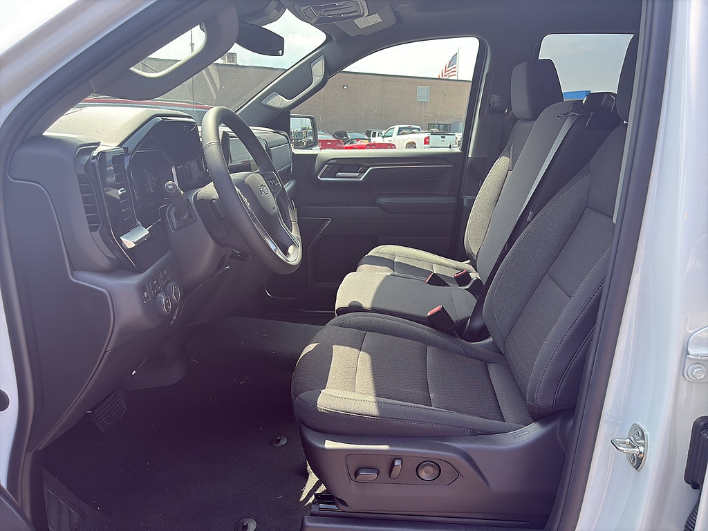 New 2026 Chevrolet Silverado 1500 RST AWD/4WD image 11