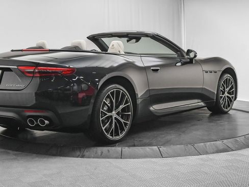 New 2025 Maserati GranCabrio Modena image 8