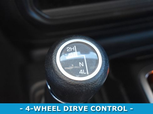 Used 2019 Jeep Wrangler Unlimited Sahara w/ Cold Weather Group image 15