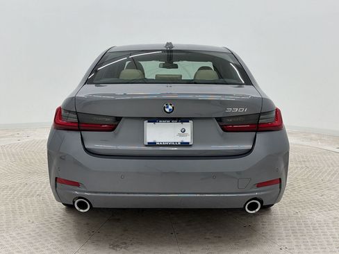 Used 2025 BMW 330i Sedan w/ Premium Package RWD image 10