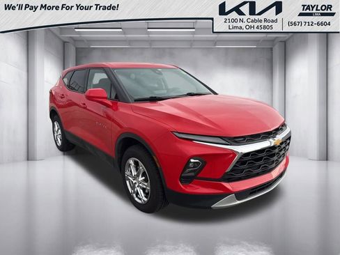 Used 2023 Chevrolet Blazer LT image 3
