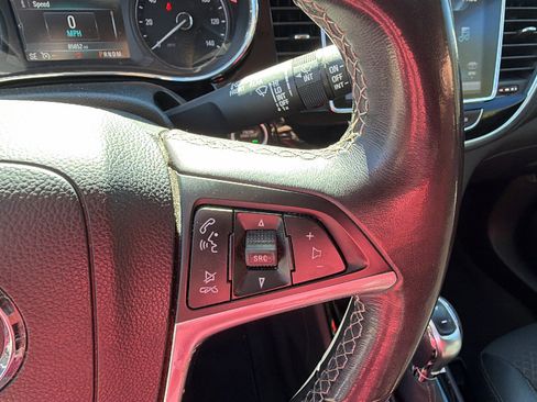 Used 2018 Buick Encore Preferred image 27