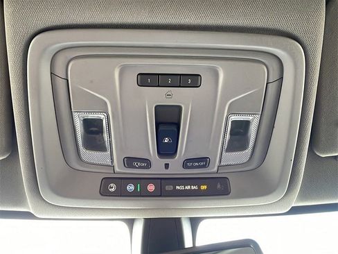 Used 2021 Chevrolet Silverado 1500 LTZ image 29