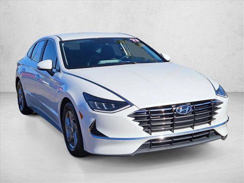 Certified 2023 Hyundai Sonata SE image 3