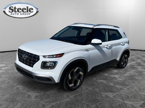 Used 2022 Hyundai Venue SEL image 1