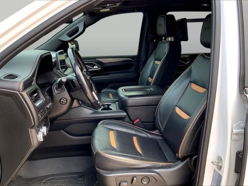 Used 2021 GMC Yukon XL AT4 w/ AT4 Premium Package AWD/4WD image 7