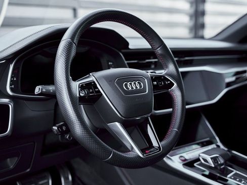 Used 2021 Audi RS 6 w/ Executive Package AWD/4WD image 43