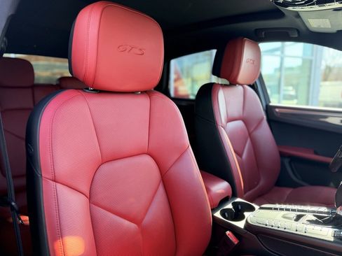 Used 2017 Porsche Macan GTS image 22