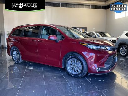 Used 2023 Toyota Sienna XLE