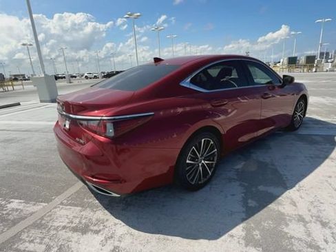 Used 2025 Lexus ES 350 w/ Premium Package FWD image 8