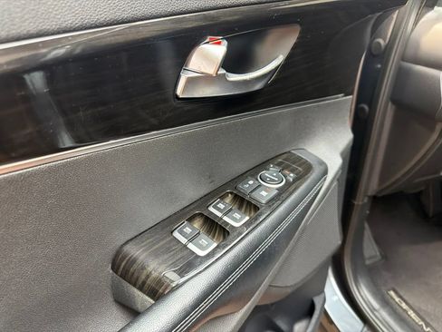 Used 2020 Kia Sorento EX FWD image 25