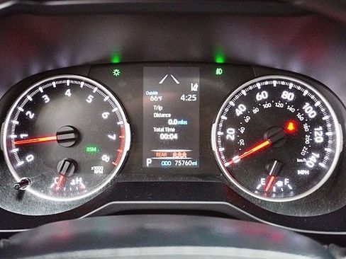 Used 2021 Toyota RAV4 XLE image 31