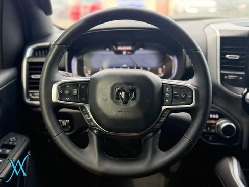 Used 2025 RAM 1500 Big Horn AWD/4WD image 30
