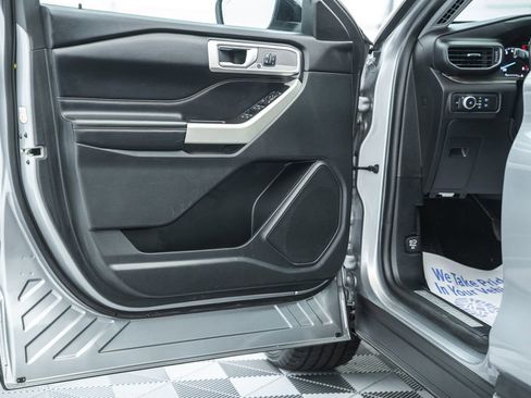 Used 2021 Ford Explorer Limited w/ Equipment Group 301A image 44