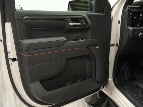 New 2026 GMC Sierra 1500 AT4 w/ AT4 Premium Package image 19