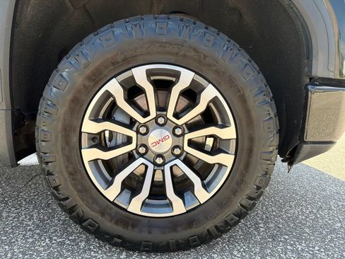 Used 2020 GMC Sierra 1500 AT4 w/ AT4 Premium Package AWD/4WD image 27