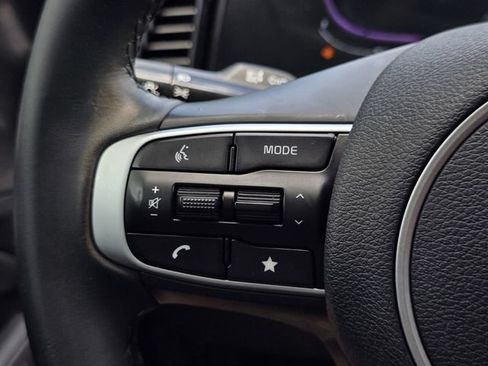 Used 2024 Kia Sportage EX FWD image 18