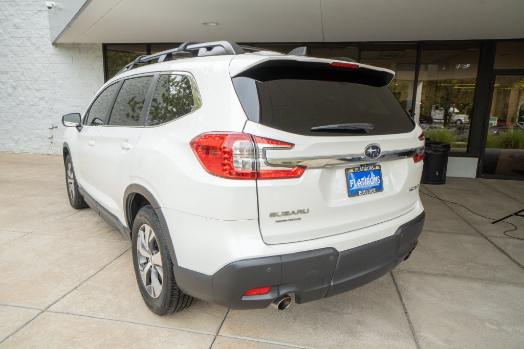 Certified 2023 Subaru Ascent Premium w/ Convenience Package AWD/4WD image 5