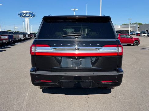 Used 2018 Lincoln Navigator Reserve w/ Technology Package AWD/4WD image 6