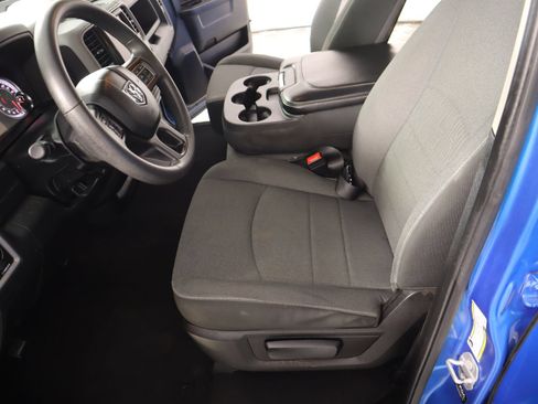 Used 2021 RAM 1500 Tradesman w/ Chrome Plus Package RWD image 10