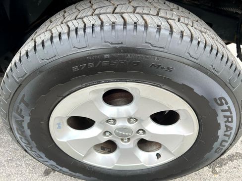 Used 2014 Jeep Wrangler Unlimited Sahara image 3