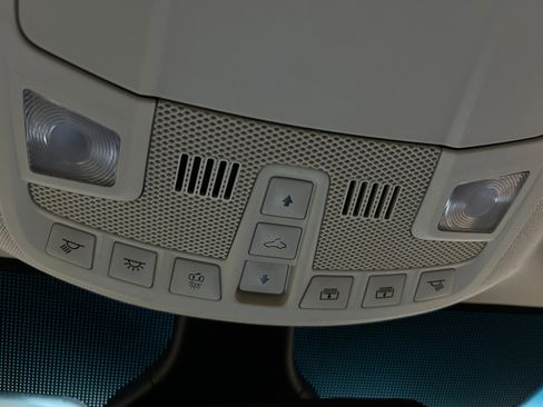 Used 2020 Ford Edge Titanium w/ Equipment Group 301A image 26