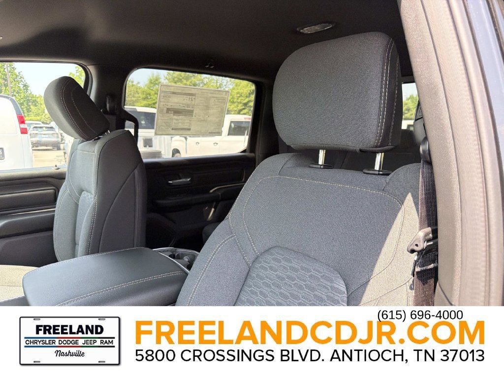 New 2026 RAM 1500 Express AWD/4WD image 21
