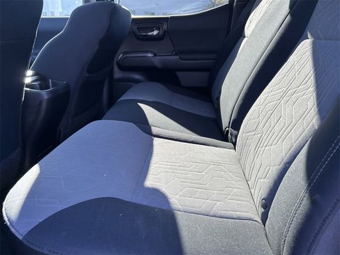 Certified 2021 Toyota Tacoma TRD Off-Road image 16