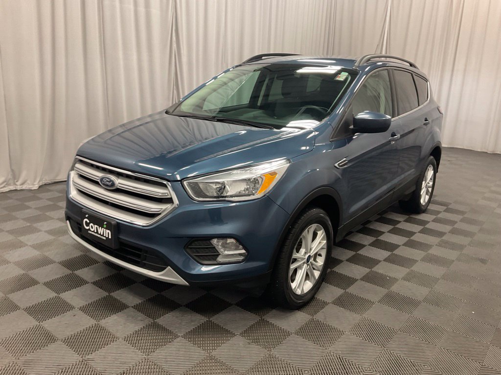 Used 2018 Ford Escape SE w/ SE Sync 3 Package AWD/4WD image 5