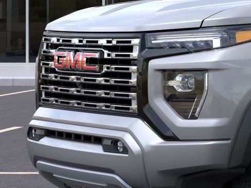New 2026 GMC Canyon Denali AWD/4WD image 13
