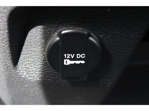 Used 2017 RAM 2500 Tradesman w/ Chrome Appearance Group image 25