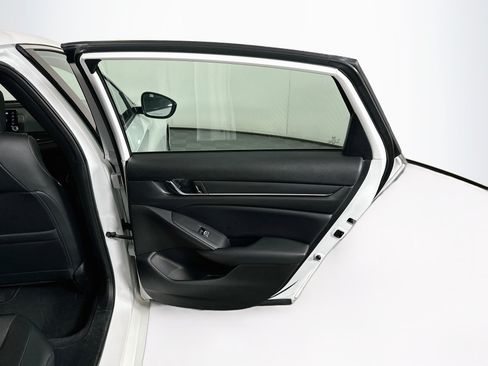 Used 2022 Honda Accord Sport image 27
